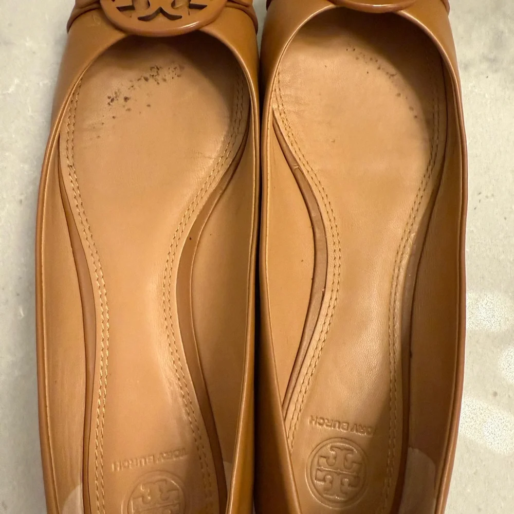 Tory Burch Tan Leather Miller Logo Ballet Flats